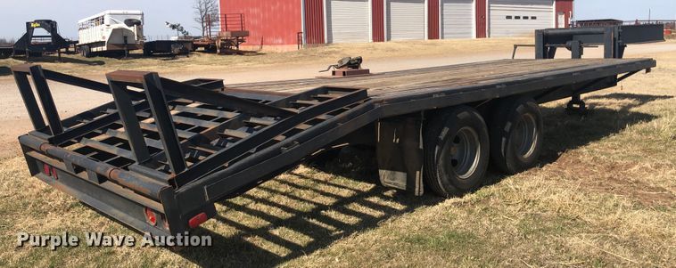 image for item DL0707 1985  equipment trailer