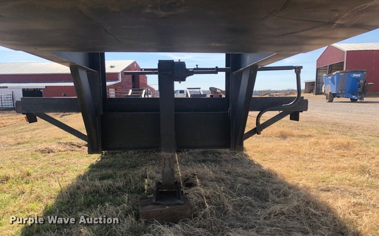 image for item DL0707 1985  equipment trailer