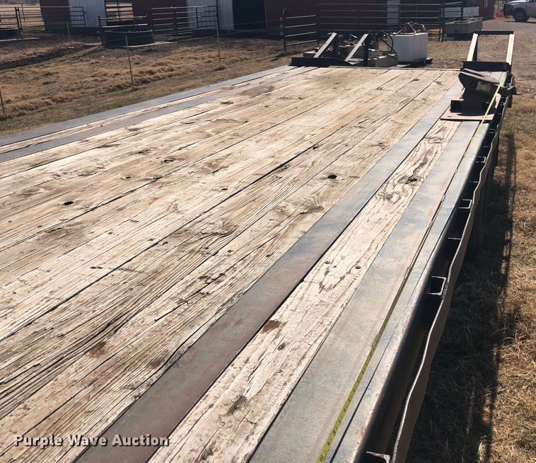 image for item DL0707 1985  equipment trailer