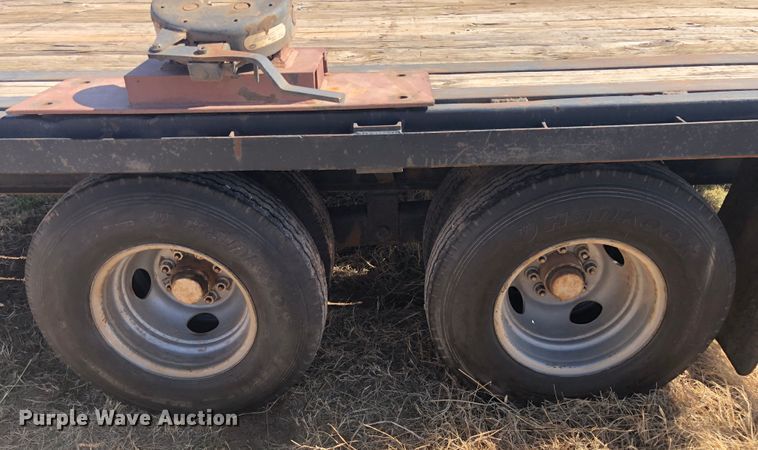 image for item DL0707 1985  equipment trailer