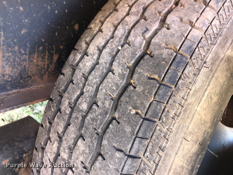 image for item DL0707 1985  equipment trailer