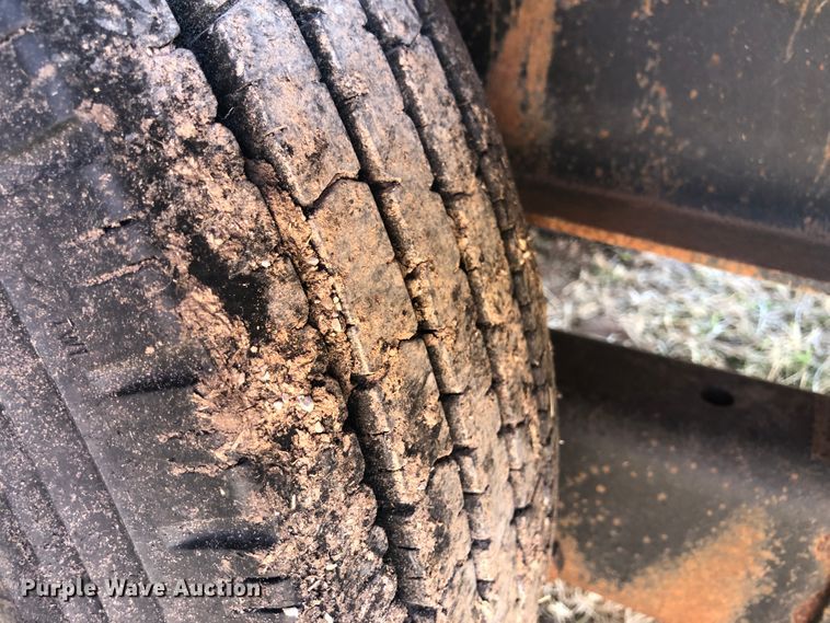 image for item DL0707 1985  equipment trailer