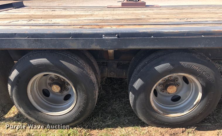 image for item DL0707 1985  equipment trailer