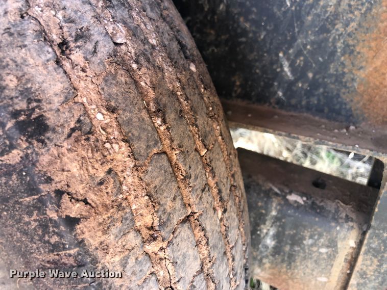 image for item DL0707 1985  equipment trailer