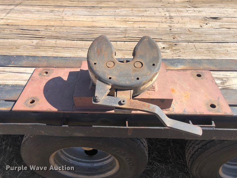 image for item DL0707 1985  equipment trailer