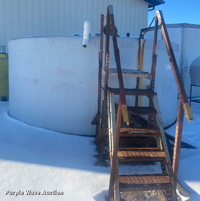 image for item DL1462 Fiberglass tank