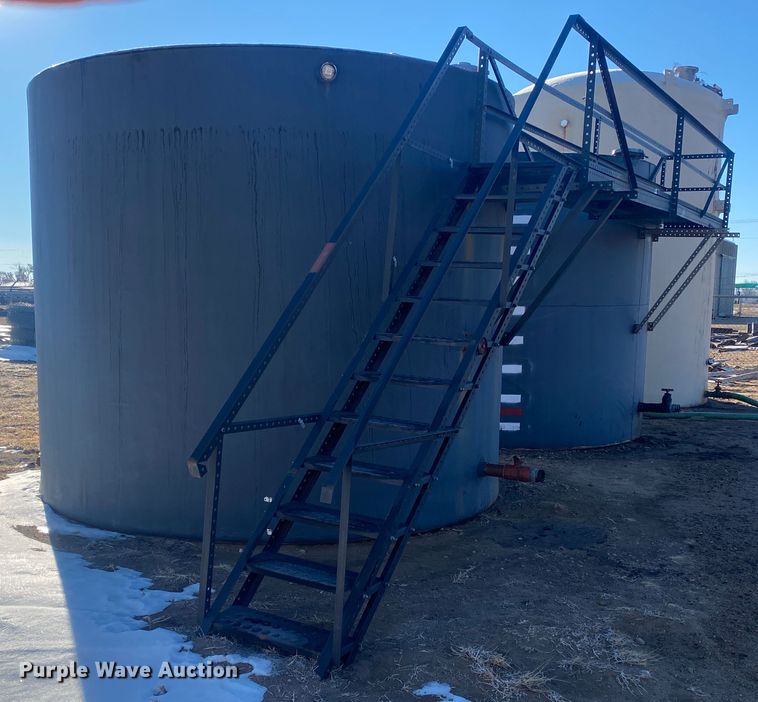 image for item DL1463 (2) tanks