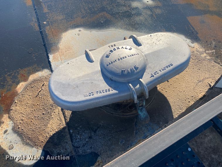 image for item DL1463 (2) tanks