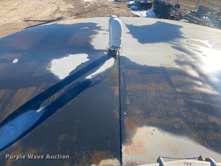 image for item DL1463 (2) tanks