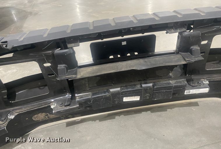 image for item DL1495 (2) Ford F550 front bumpers