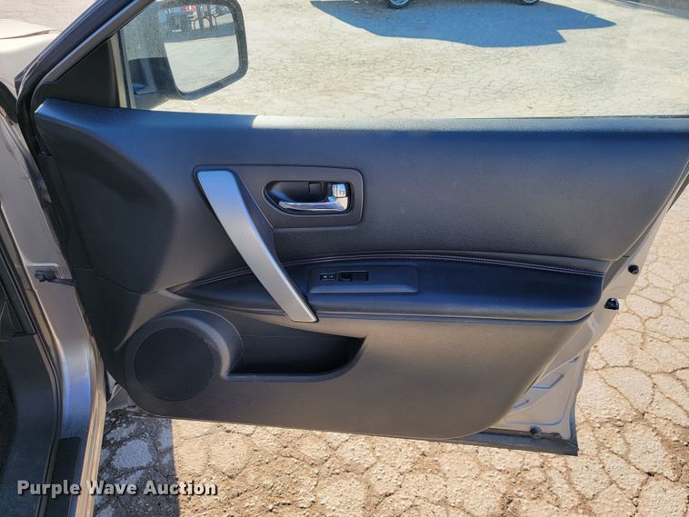 image for item DM7485 2008 Nissan Rogue  SUV