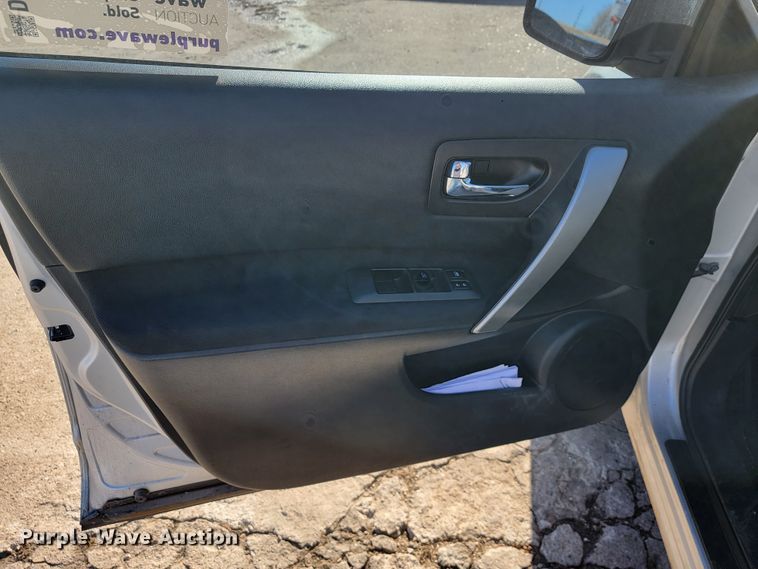 image for item DM7487 2008 Nissan Rogue  SUV