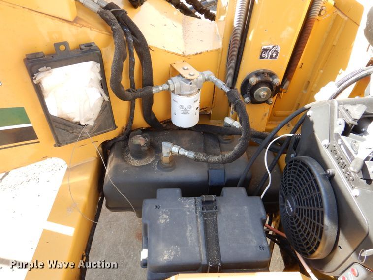 image for item DN2701 2014 Vermeer BC700XL  wood chipper