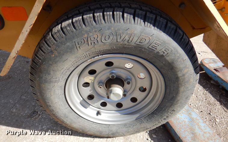 image for item DN2701 2014 Vermeer BC700XL  wood chipper