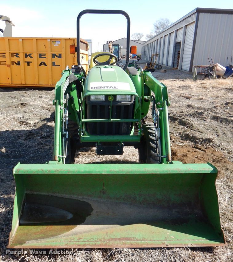 image for item DN2710 2014 John Deere 3038E  MFWD tractor