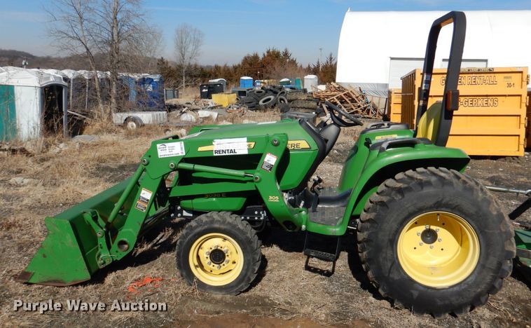 image for item DN2710 2014 John Deere 3038E  MFWD tractor