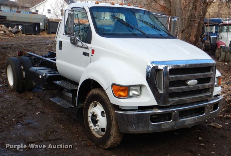 image for item DN7250 2008 Ford F750 Super Duty XL  truck cab and chassis