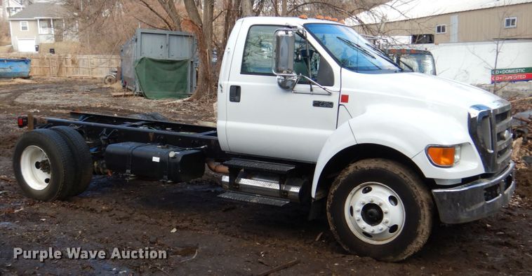 image for item DN7250 2008 Ford F750 Super Duty XL  truck cab and chassis