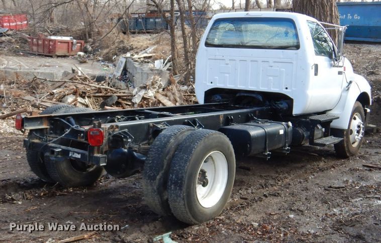 image for item DN7250 2008 Ford F750 Super Duty XL  truck cab and chassis