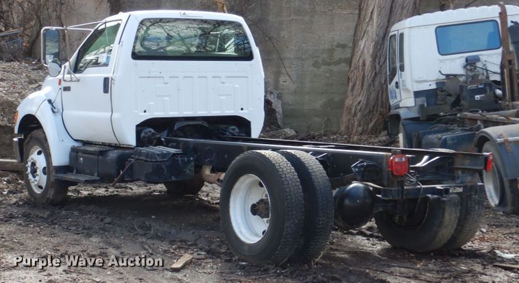 image for item DN7250 2008 Ford F750 Super Duty XL  truck cab and chassis