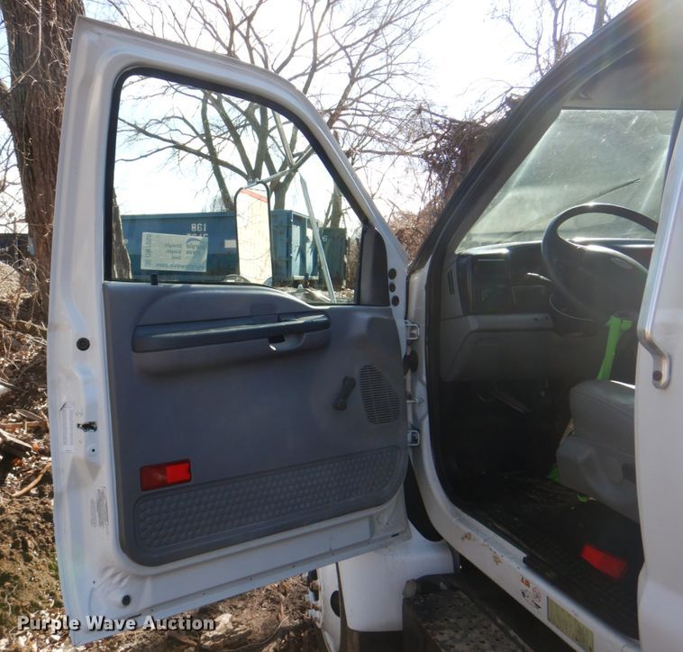 image for item DN7250 2008 Ford F750 Super Duty XL  truck cab and chassis