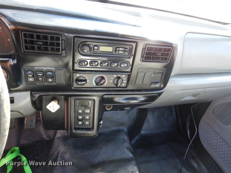 image for item DN7250 2008 Ford F750 Super Duty XL  truck cab and chassis