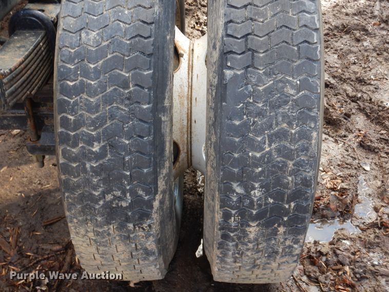 image for item DN7250 2008 Ford F750 Super Duty XL  truck cab and chassis