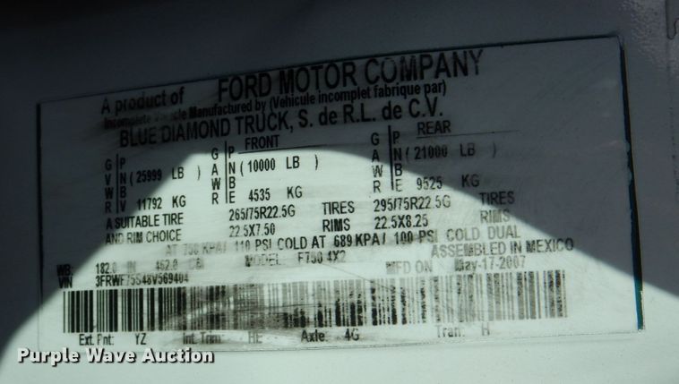 image for item DN7250 2008 Ford F750 Super Duty XL  truck cab and chassis