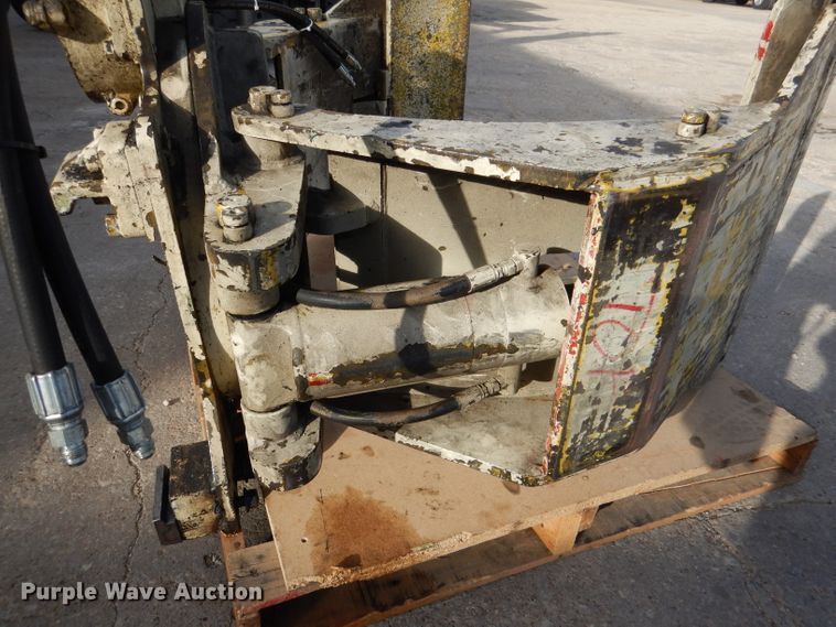 image for item DR0834 Cascade  forklift clamp