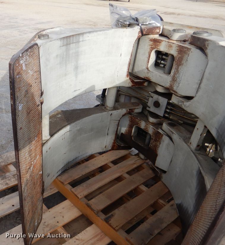 image for item DR0835 Cascade  forklift clamp