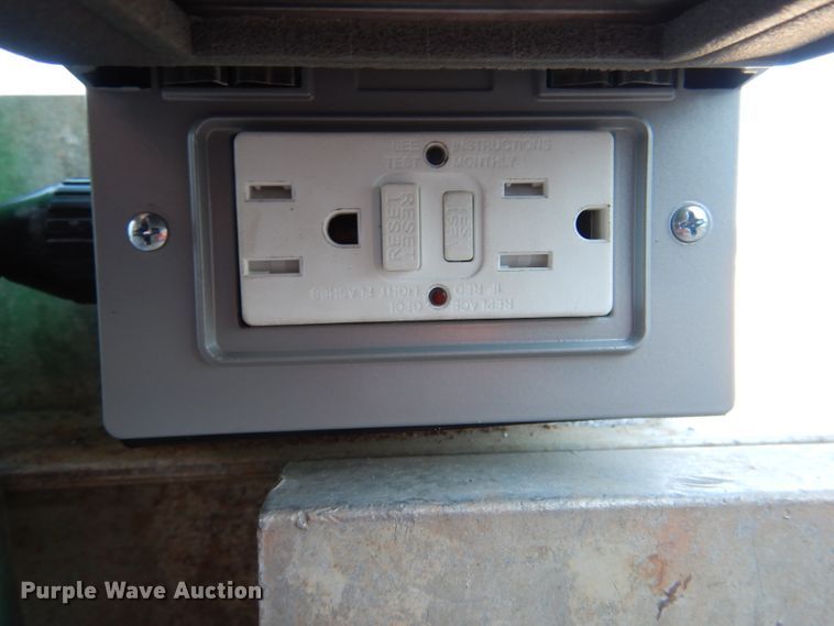 image for item DR0850 2004 JLG 1930ES  scissor lift