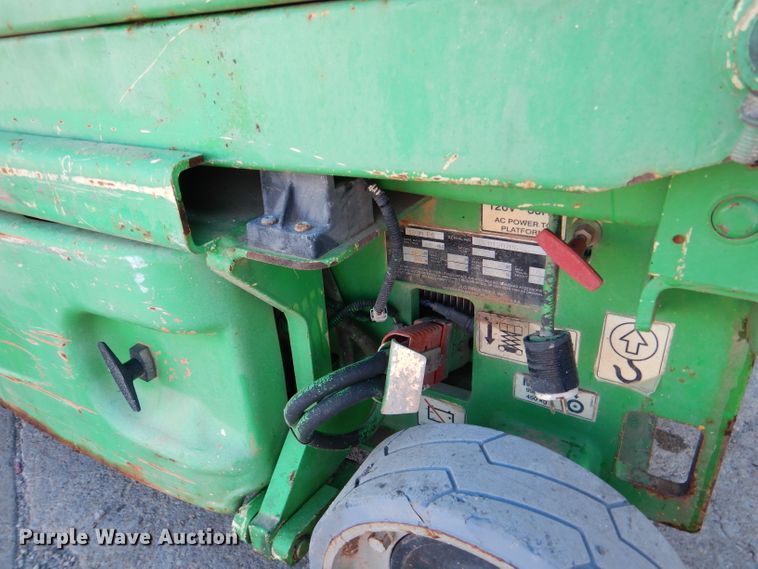 image for item DR0850 2004 JLG 1930ES  scissor lift