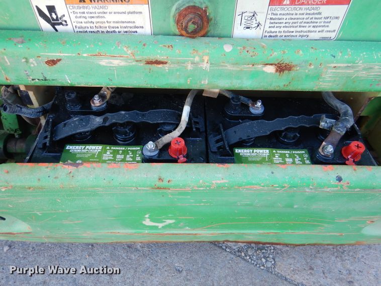 image for item DR0850 2004 JLG 1930ES  scissor lift