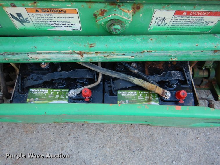 image for item DR0850 2004 JLG 1930ES  scissor lift