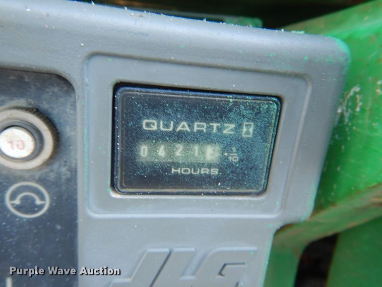 image for item DR0850 2004 JLG 1930ES  scissor lift