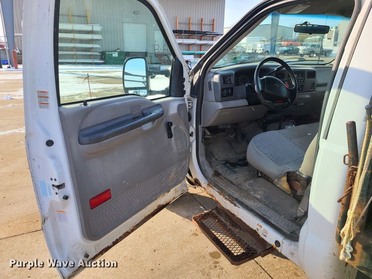 image for item GB9183 2000 Ford F450 Super Duty XL  dump truck