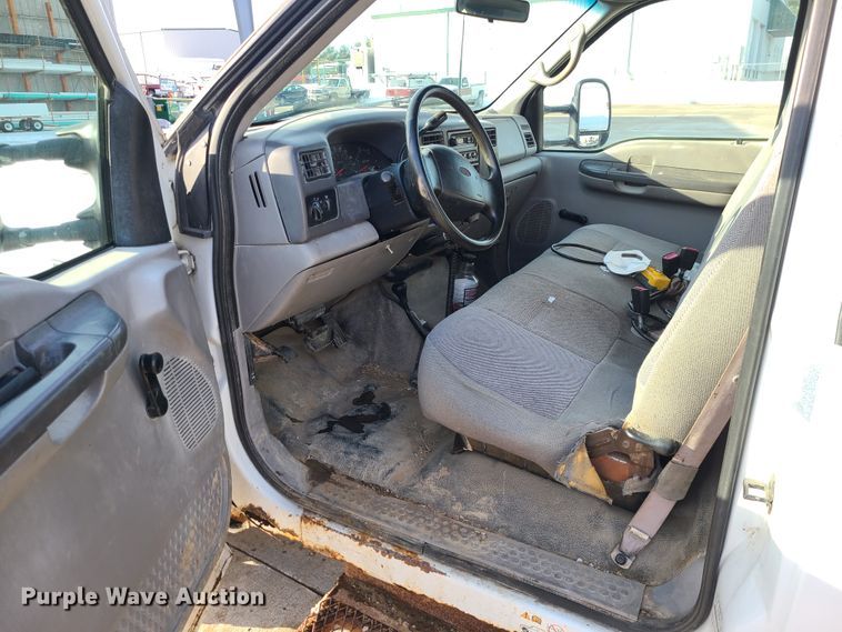 image for item GB9183 2000 Ford F450 Super Duty XL  dump truck