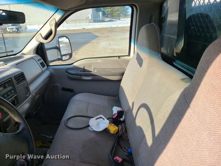 image for item GB9183 2000 Ford F450 Super Duty XL  dump truck