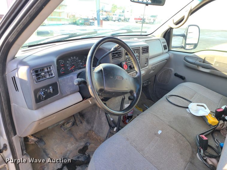 image for item GB9183 2000 Ford F450 Super Duty XL  dump truck