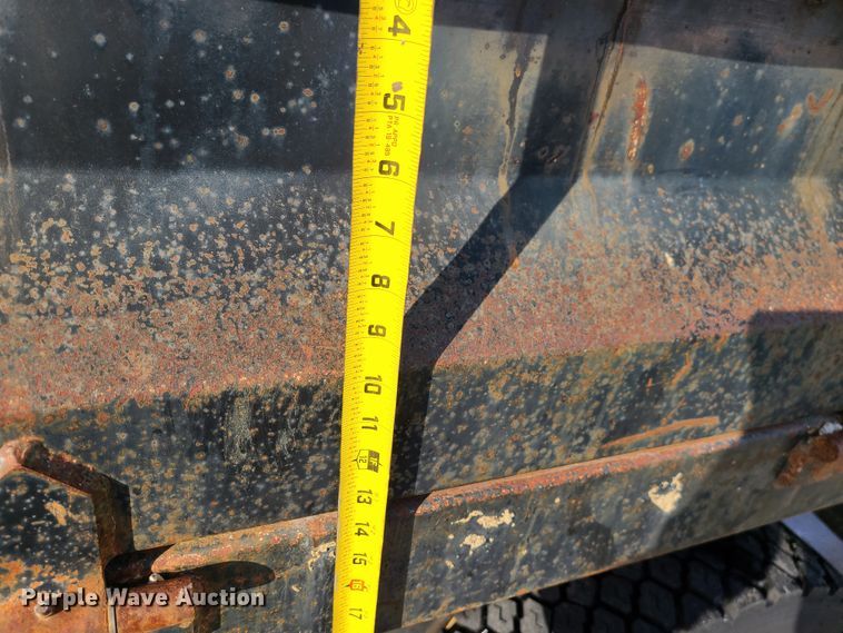 image for item GB9183 2000 Ford F450 Super Duty XL  dump truck