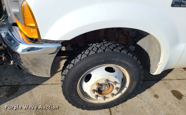 image for item GB9183 2000 Ford F450 Super Duty XL  dump truck