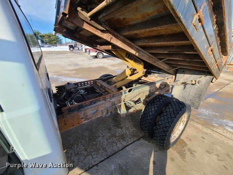 image for item GB9183 2000 Ford F450 Super Duty XL  dump truck