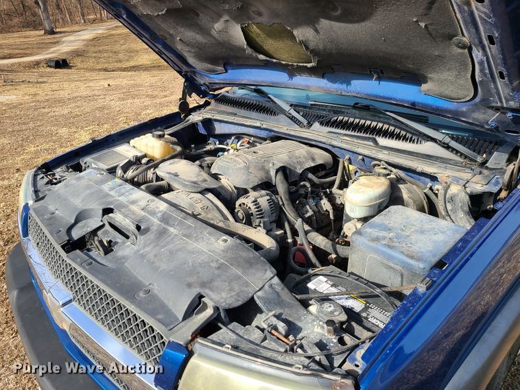 image for item GB9242 2003 Chevrolet Silverado 1500  Ext. Cab pickup truck