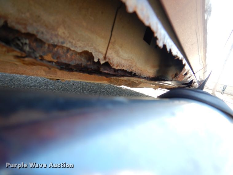 image for item HN9788 2003 GMC Sierra 1500  Ext. Cab pickup truck