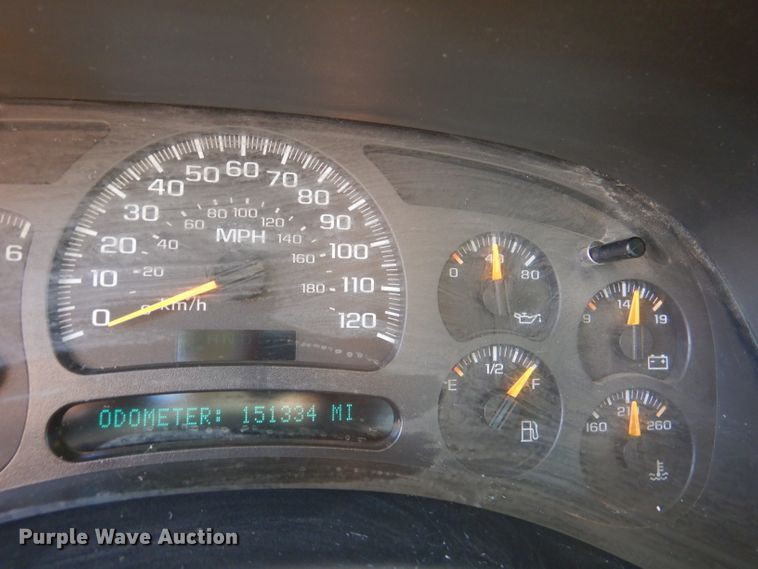 image for item HN9788 2003 GMC Sierra 1500  Ext. Cab pickup truck