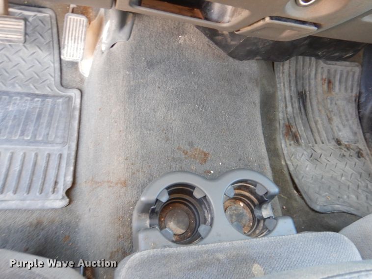 image for item HN9788 2003 GMC Sierra 1500  Ext. Cab pickup truck