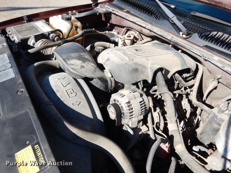 image for item HN9788 2003 GMC Sierra 1500  Ext. Cab pickup truck