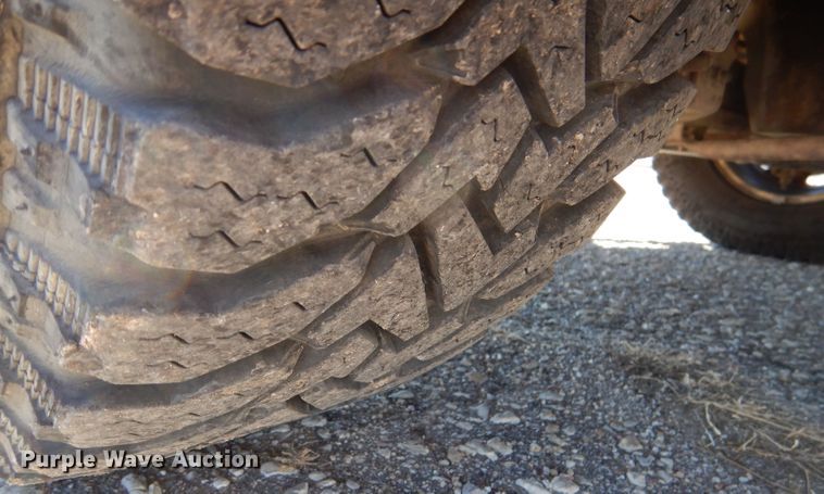 image for item HN9788 2003 GMC Sierra 1500  Ext. Cab pickup truck