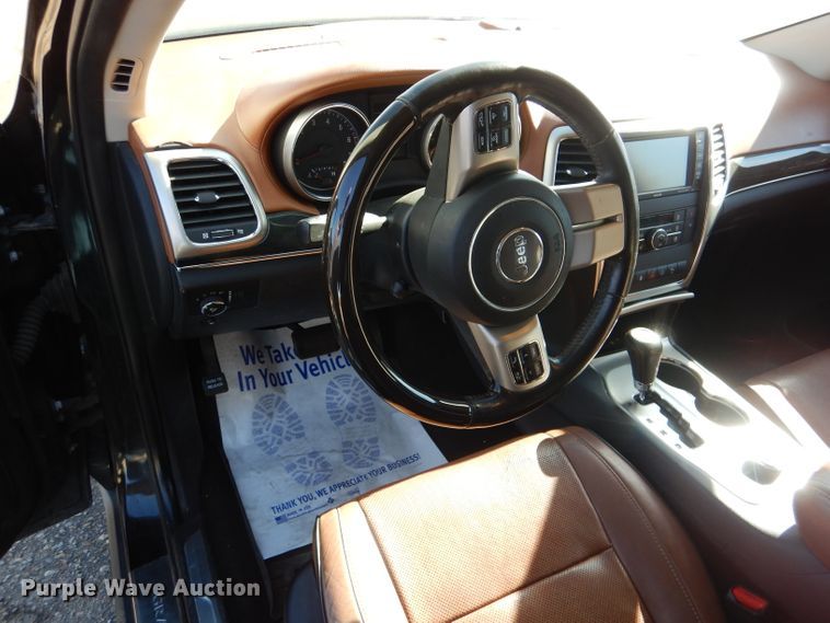 image for item HN9789 2011 Jeep Grand Cherokee  SUV