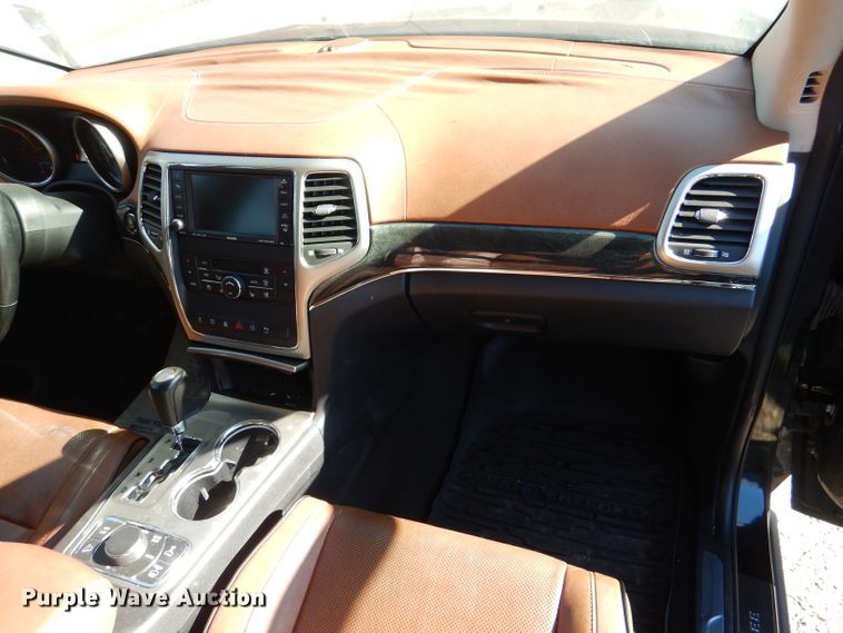 image for item HN9789 2011 Jeep Grand Cherokee  SUV